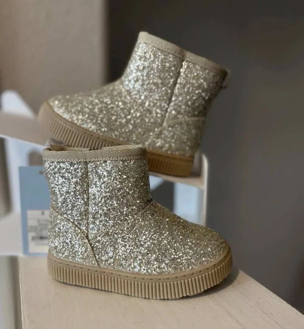 NWT Cat & Jack size 6 aToddler Girls' Arlo Zipper Shearling Boots - Gold glitter